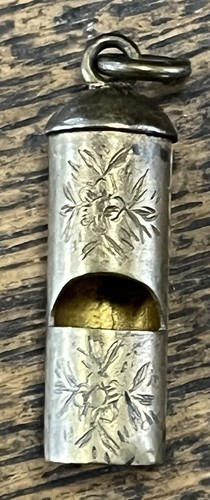 Antique 31mm round brass - round,